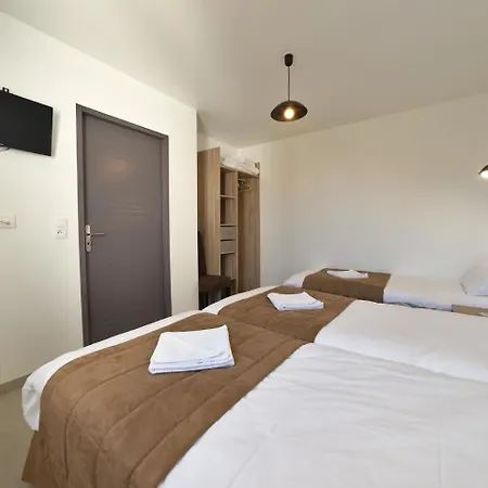 Holiday home Hameau Colbert - 3km Du Puydufou *