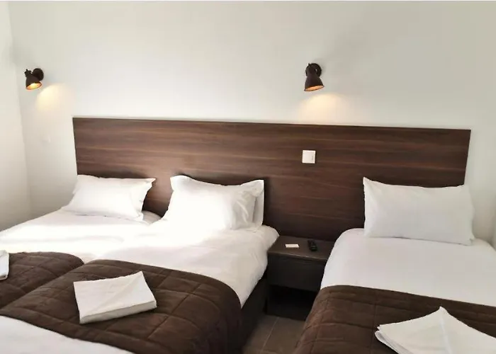 בית נופש Hameau Colbert - 3km Du Puydufou *