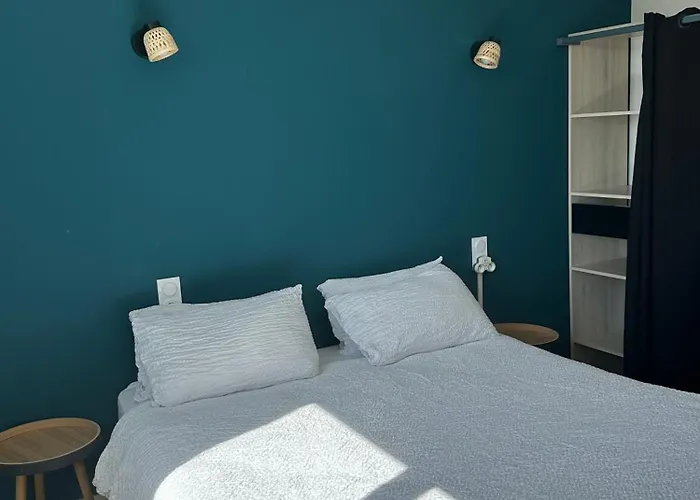 Hameau Colbert - 3km Du Puydufou 度假居 *