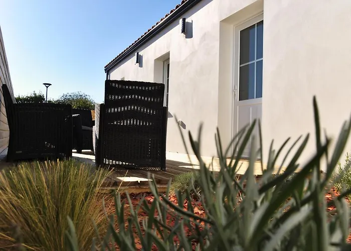 Hameau Colbert - 3km Du Puydufou בית נופש