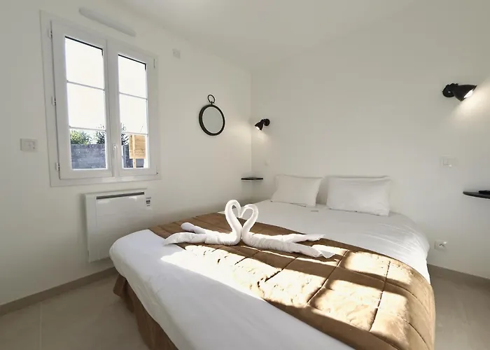 Hameau Colbert - 3km Du Puydufou